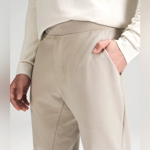 Lululemon City Sweat Jogger NWT $188 WHTO Khaki/Offwhite Spring Men’s XS - Picture 7 of 10